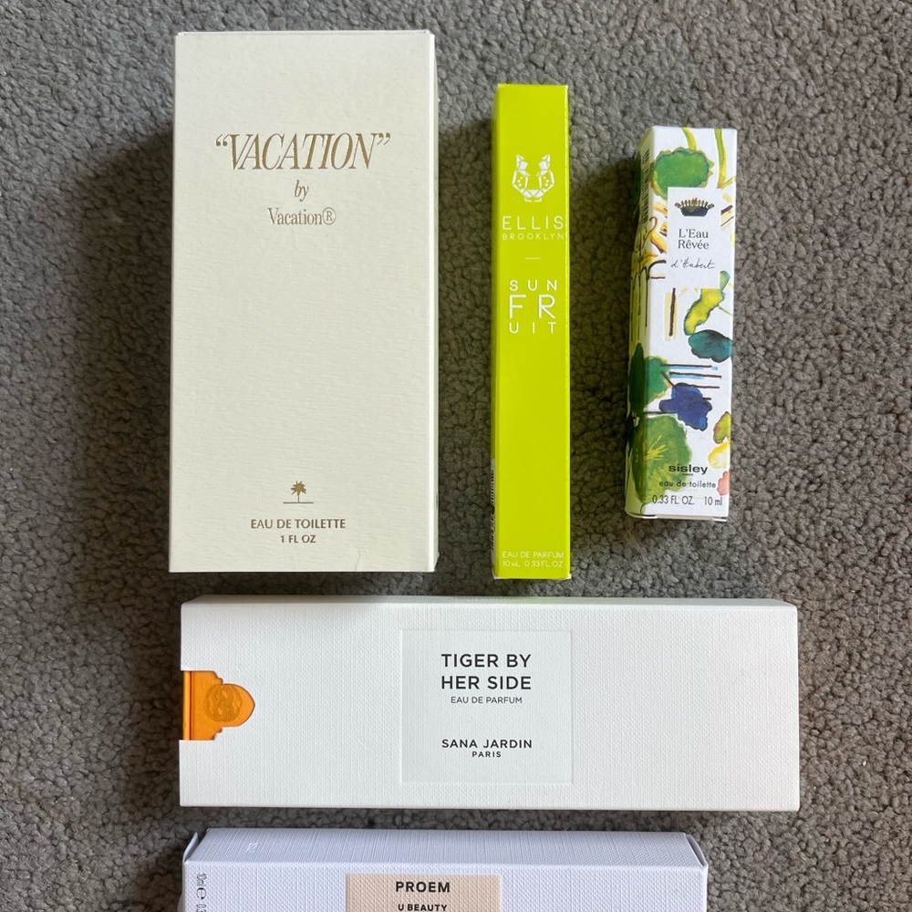 Assorted Perfume Set